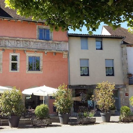 Le Relais De La Tour Hotel Capdenac-Gare Bagian luar foto